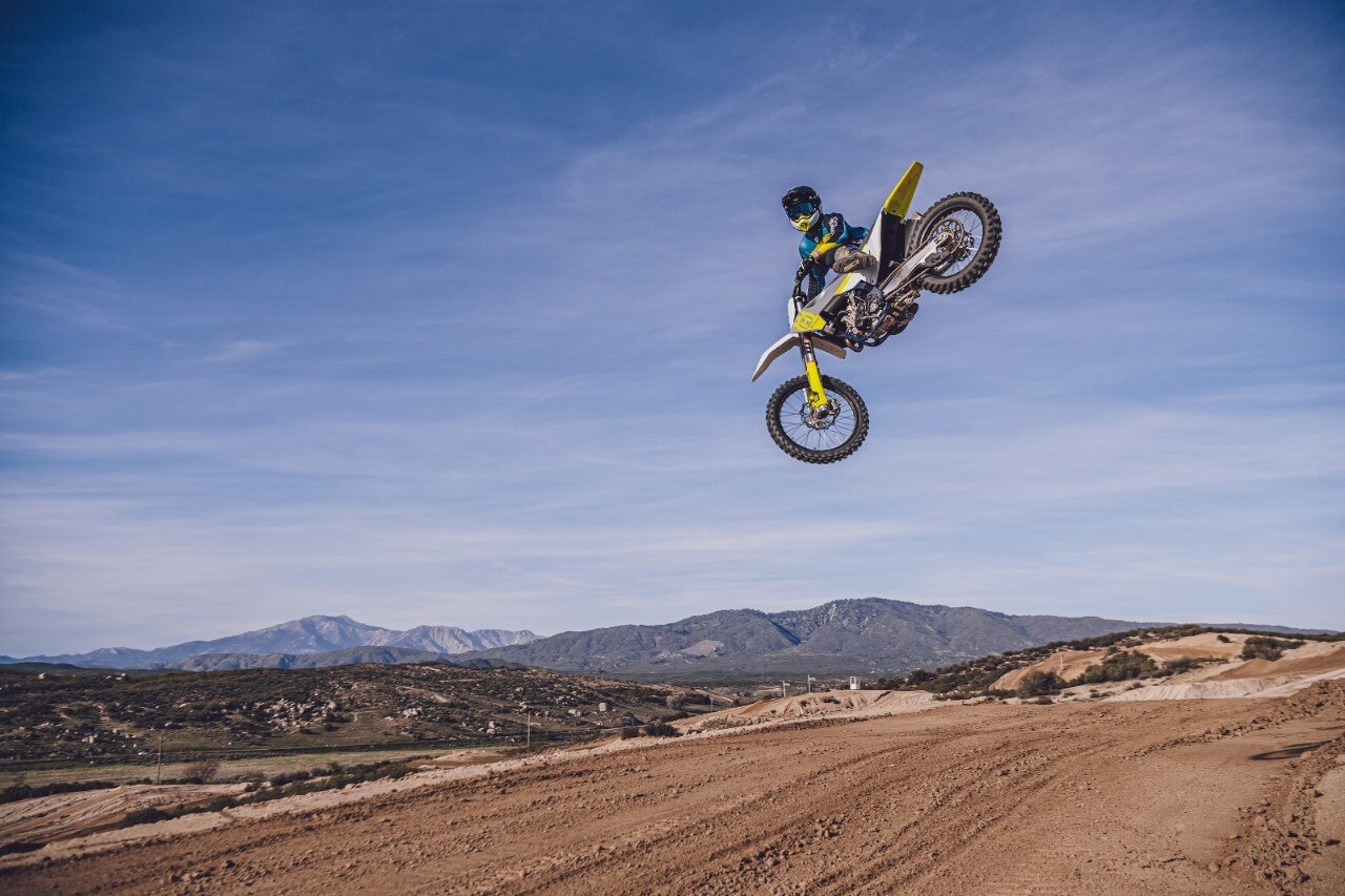 Husqvarna presenta la gamma cross 2023: a new generation